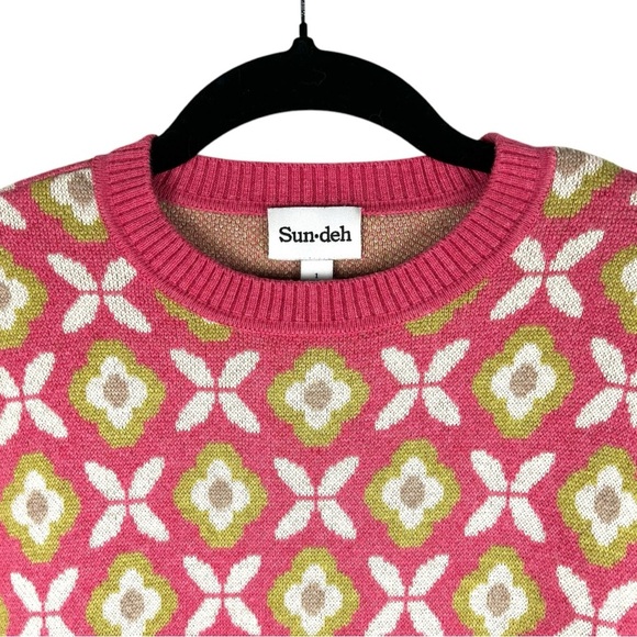 ARITZIA Sundeh Wool & Cotton Pink Green Floral Patterned Sweater Women's Size S - Picture 2 of 5